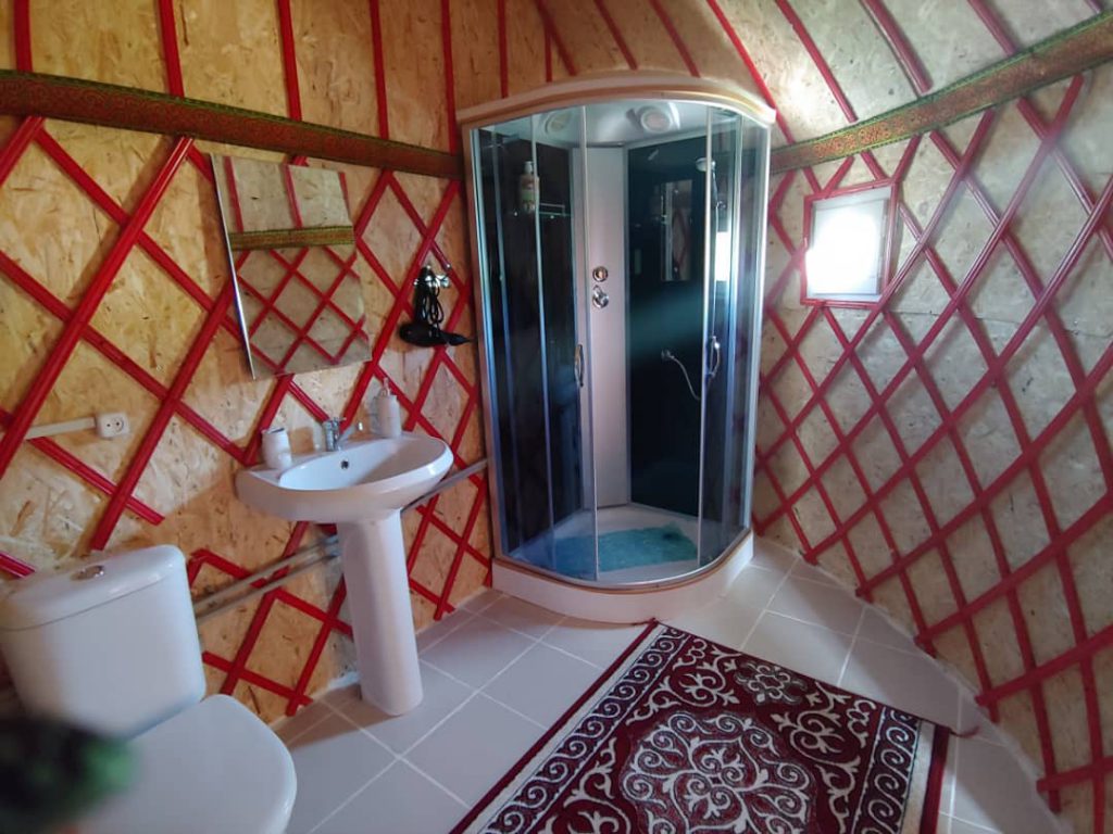 Юрточный лагерь Каркыра